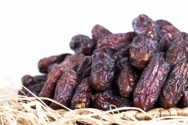 تصویر 2 از خرید و قیمت خرما پیارم صادراتی + فروش صادراتی
